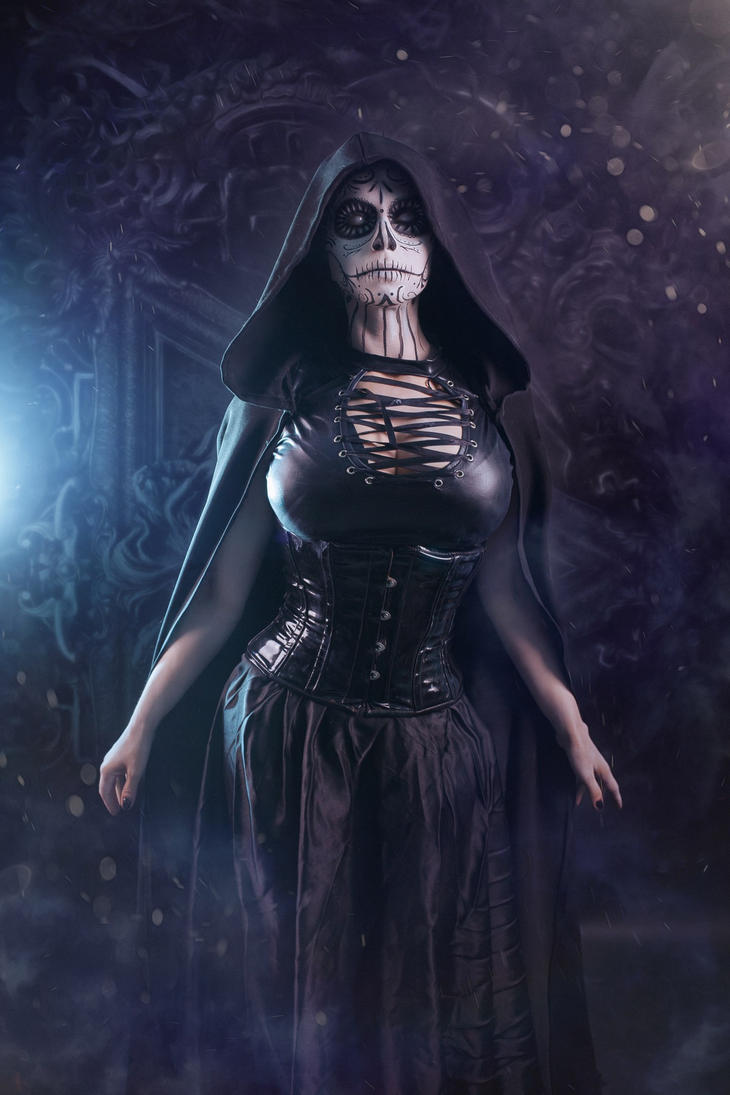 mistress_death_cosplay_by_elenasamko-dab3akm.jpg